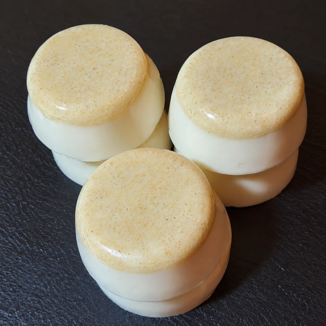 Jabón Facial Exfoliante con avena, caléndula y árbol de té